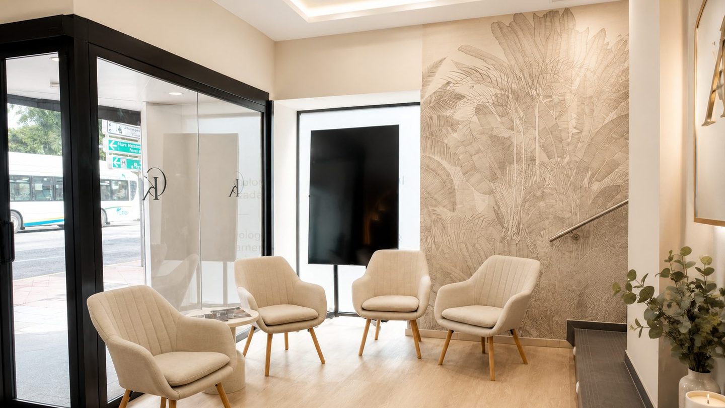 Interior de la clínica dental Crooke en Algeciras